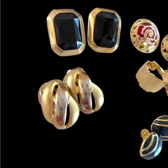 Vintage 90’s Gold Clip On Earrings Lot - Picture 2 of 6